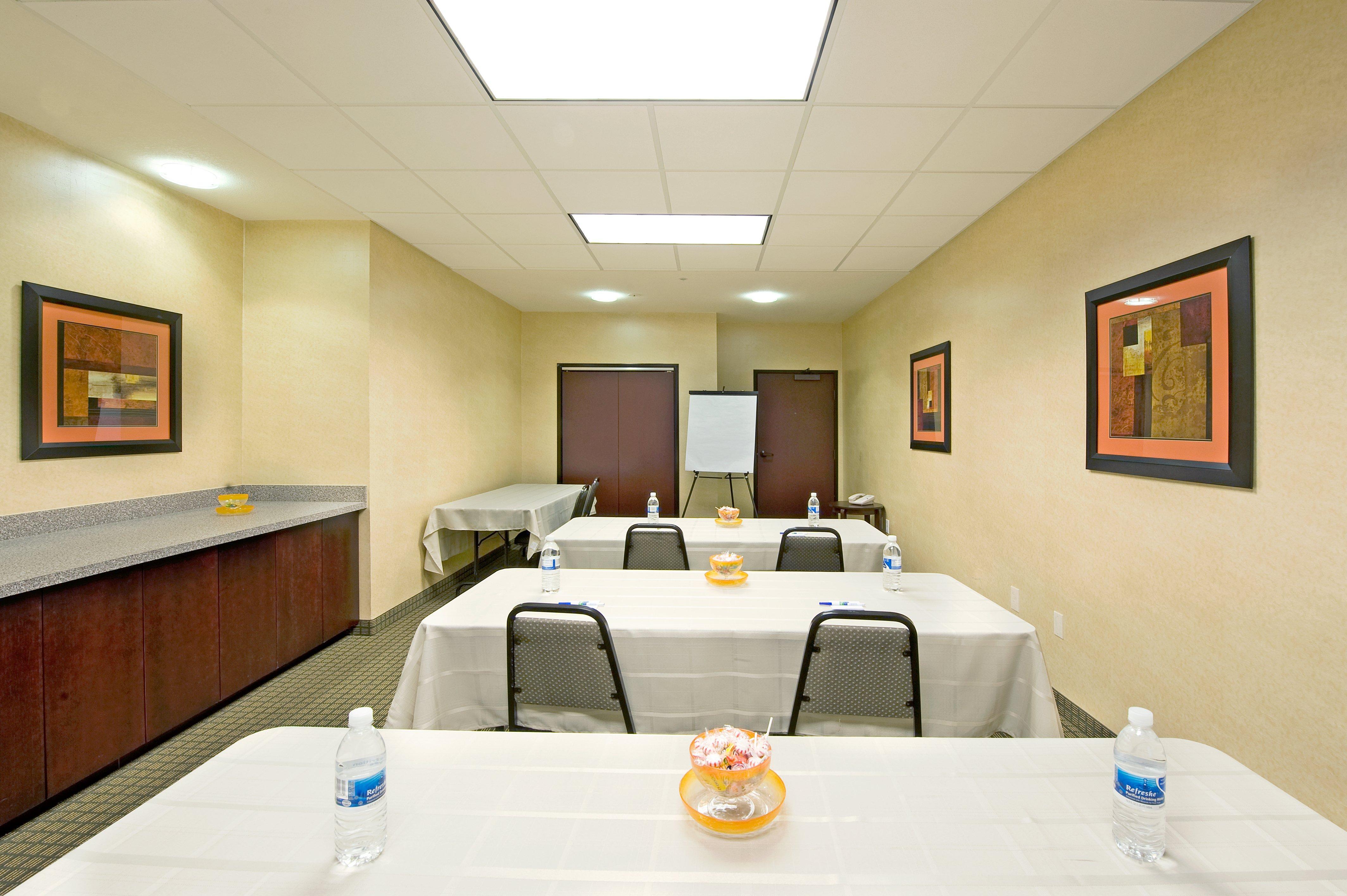 Holiday Inn Express & Suites ווילקוקס מראה חיצוני תמונה