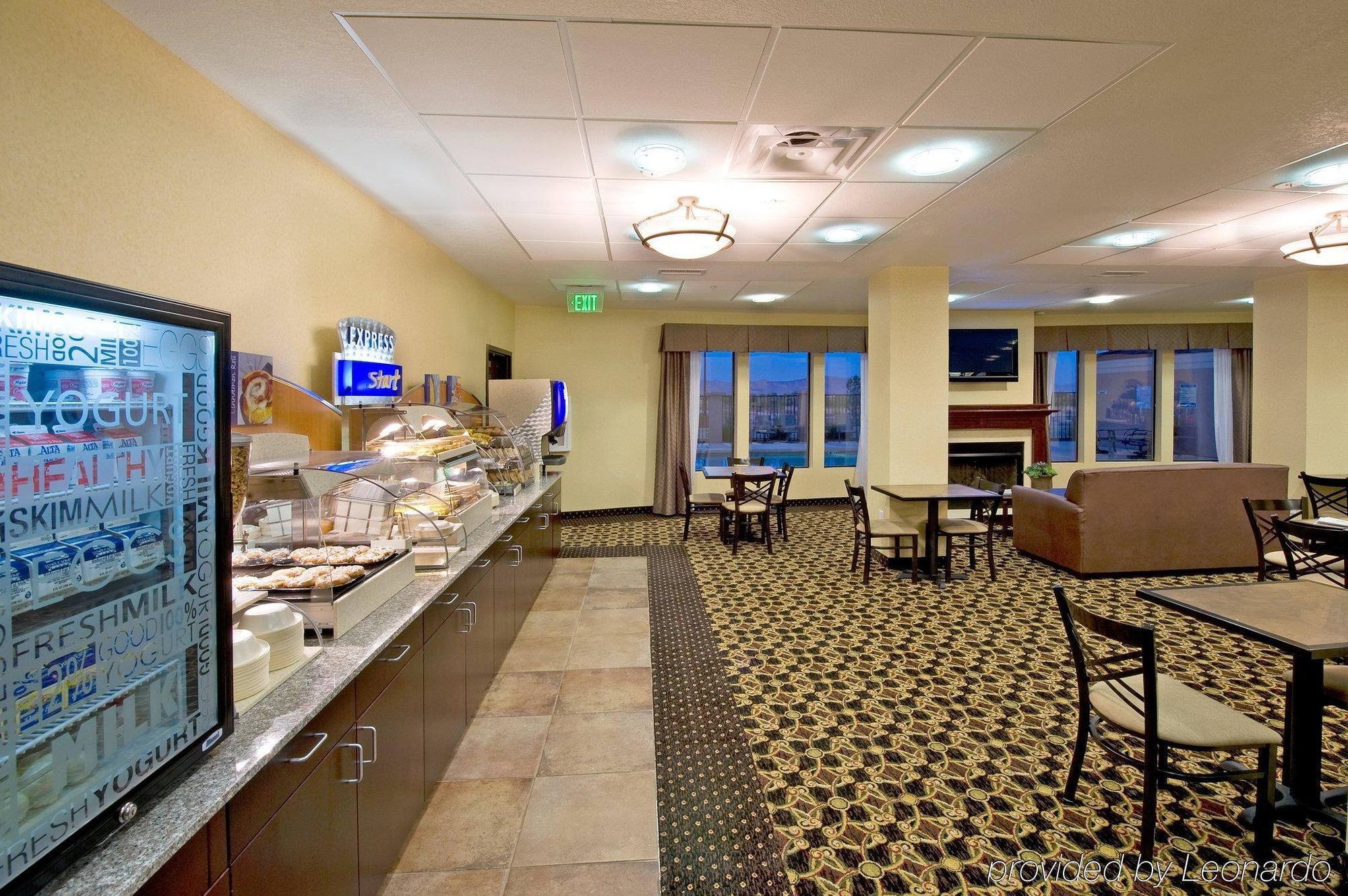 Holiday Inn Express & Suites ווילקוקס מראה חיצוני תמונה